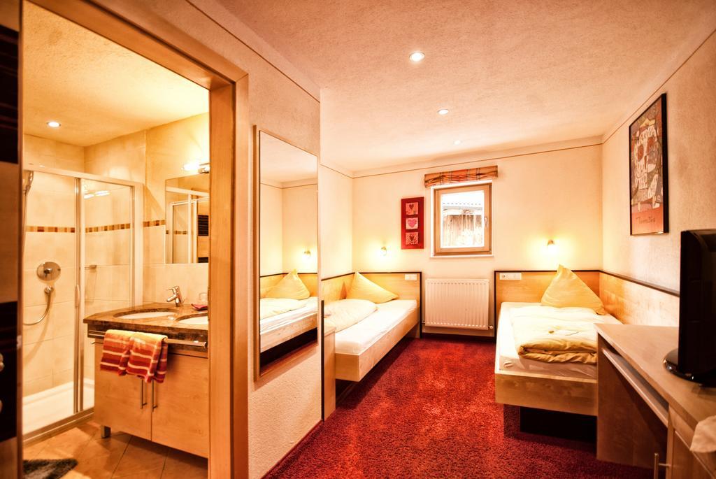 Aparthotel Fernblick Fiss Kültér fotó